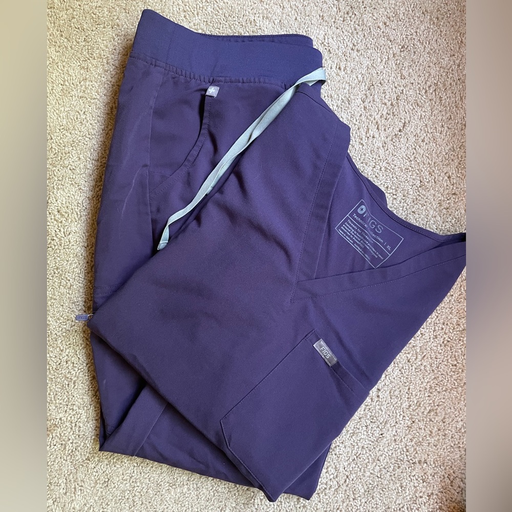 Figs scrubs limited edition Purple Shadow XL Catarina and LP Zamora Jogger